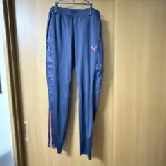 プーマ
