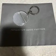 LOUIS VUITTON キーホルダー　パリ美術館　日本未発売　ルイヴィトン