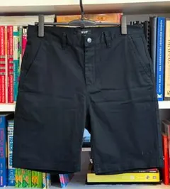 ハフ HUF 美品 ハーフ ショートパンツ クラシックフィット 無地 薄手のサムネイル
