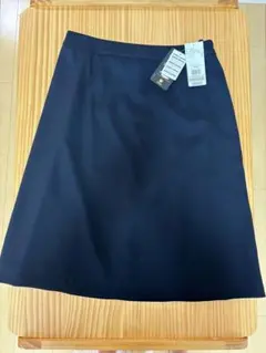 新品！UNTITLED スーツスカート　ストレッチフレアスカート　洗える抗菌防臭