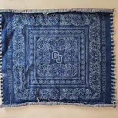 guess デニム風スカーフ HERITAGE MEETS INNOVATION