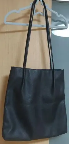 grove黒の合成皮革トートバッグ