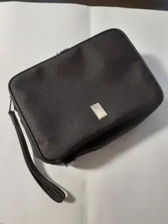 黒い合成皮革クラッチバッグ