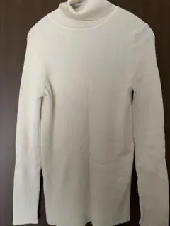 【本日値下げ中！】 UNIQLO アイボリー タートルネックセーター XXL