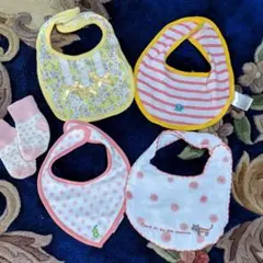 女の子　スタイ　まとめ売り　ベビー靴下おまけ付
