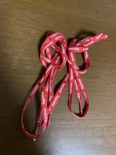 Supreme ロゴ入り レッド シューレース