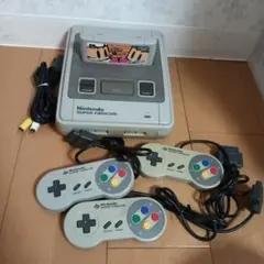 動作品！スーパーファミコン　本体　コントローラー　3個　ソフト　セット