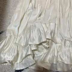 NICE CLAUP ロングプリーツスカート　2段フリル　アイボリー