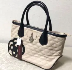 新品　CLATHAS ハンドバッグ クレイサス ベージュ キルティングのサムネイル
