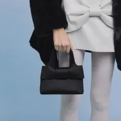 新品未使用サテンボウバケットバッグ　リボン　バッグ　チャールズアンドキース