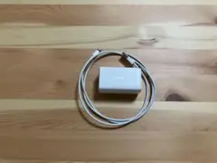 20W USB-C電源アダプター