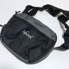 NANGA(ナンガ)ショルダーバッグのサムネイル