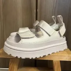 UGG GOLDENGLOW サンダル ホワイト 24cm 7サイズ - メルカリ
