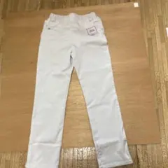 新品カジュアルパンツのサムネイル