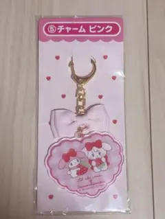 サンリオ リボン付きアクリルキーホルダー