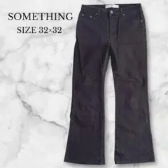 サムシング　フレアジーンズ　デニムパンツ　カジュアル　シンプル　ブラック　L