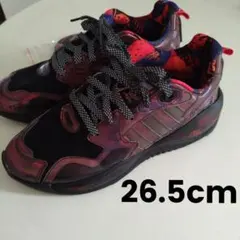 adidas カジュアルスニーカー