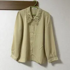 399 DANA PARIS 長袖ブラウス レモンイエロー刺繍襟