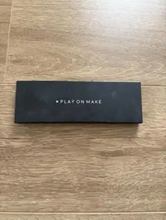 PLAY ON MAKE アイシャドウパレット