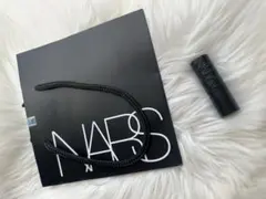 NARS エクスプリシット リップスティック 828