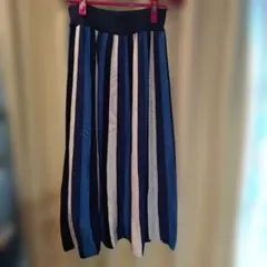 ゆ*ん様 ストライプ プリーツスカート ネイビー