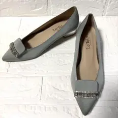 【試着のみ】le Talon グレーポインテッドトゥパンプス ビジュー シルバーのサムネイル