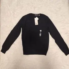 【新品タグ付き】UNIQLO ウォッシャブルコットンVネックセーター　 ブラック