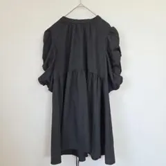 黒 ワンピース パフスリーブ ひざ丈 Vネック バックリボン Aライン フリー
