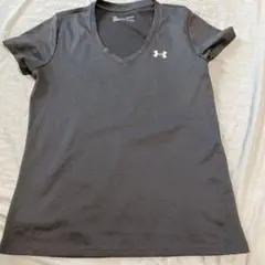 Under Armour 黒 Vネック Tシャツ　レディース　アンダーアーマー