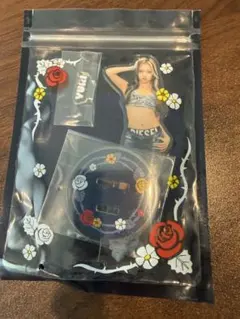 新品未開封 HANA ペンライトチャーム YURI ユリ トレカ ステッカ