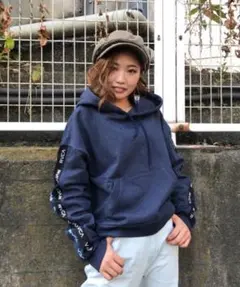 RVCA/ルーカショート丈 ラインテープパーカー BA044-018 XSサイズ
