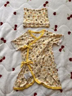 アンパンマン　イエロー黄色柄ロンパースセット 50〜60cm 帽子付　肌着