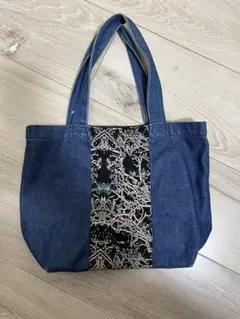 Item thumbnail for item 8ff29720-70b0-4885-9b8d-18a44813292b