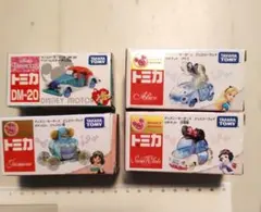 トミカ　ディズニープリンセス　ジュエリーウェイ　リボネット　ポティロン　ミニカー