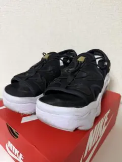 NIKE エアマックスココ 24cm