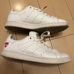 adidas STAN SMITH ハートロゴ ホワイト スニーカー
