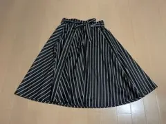 SHEIN フレアスカート　レディース　Mサイズ　ブラック×ホワイト ストライプ