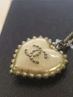 CHANEL ハート型ネックレス