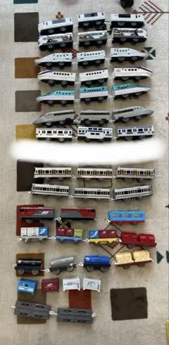 プラレール まとめ売り　車両セット　10台+貨車1個　新幹線、貨物、通勤など