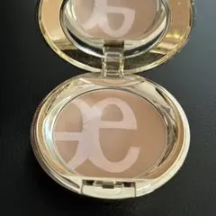 Eleganceリファイン ヴェルヴェティ ファンデーション(NA201)