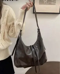 ダークブラウン レザー風 ショルダーバッグ