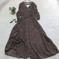 ✧新品タグ付き　Vネックロングワンピース2　ブラウン　総柄　Aライン　ベルト