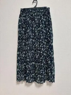 GU 小花柄　プリーツスカート　ネイビー　グリーン