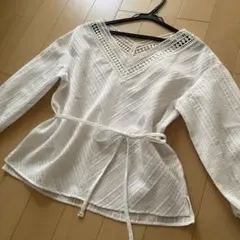 1度使用AuieF' レースの襟&ドロップショルダーが素敵なブラウス　38