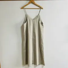 【GU】ベージュ キャミソール ロングワンピース