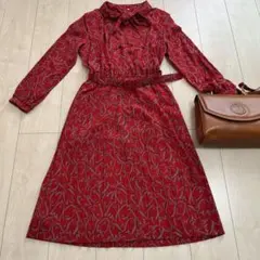 赤い花柄長袖シャツワンピース