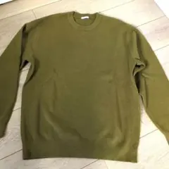 [美品]GUオリーブグリーン Mサイズ ニット