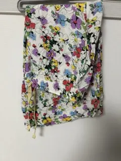 ユニクロ　UNIQLO　レーヨンリラコ　花柄　Mサイズ