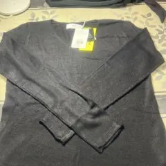 AZUL 長袖 Vネック Tシャツ 2色展開