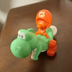 希少 MARIO ヨッシーフィギュア 任天堂
